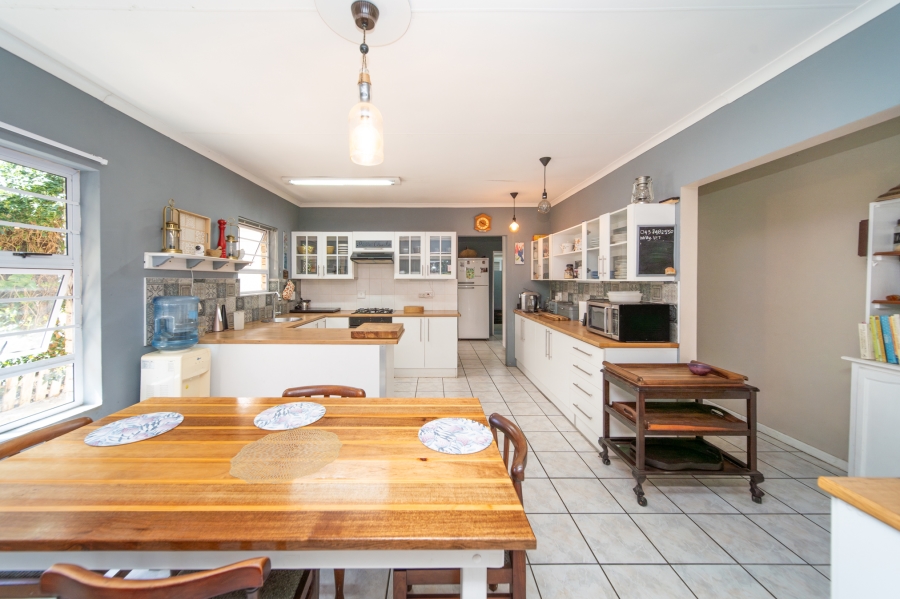 4 Bedroom Property for Sale in Beacon Bay Eastern Cape